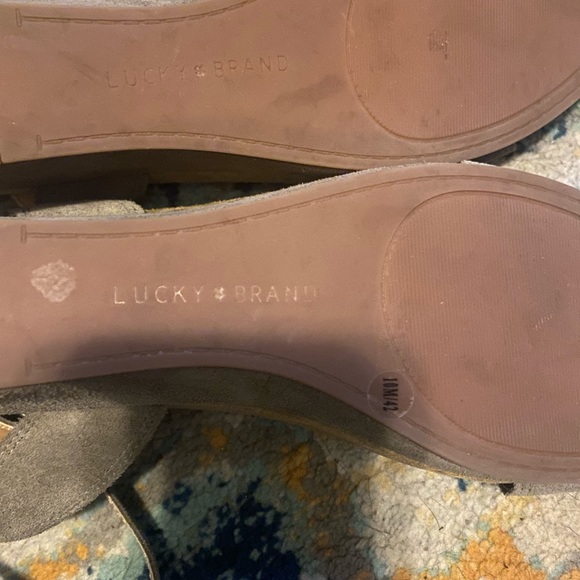 Lucky Brand woman’s wedged sandals - Picture 5 of 6